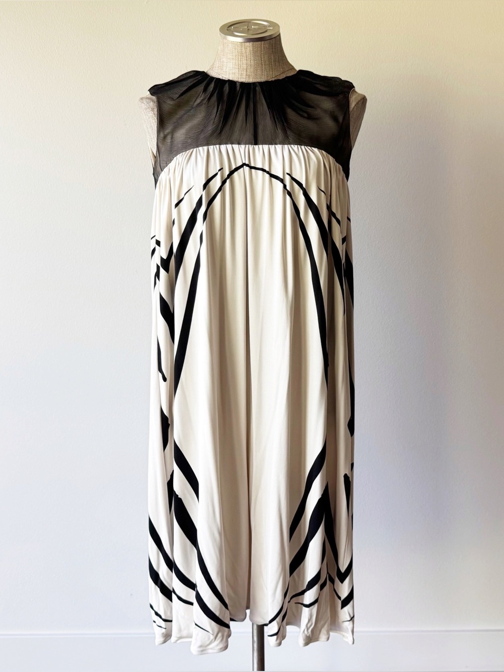 Doo.ri Black and Beige Dress